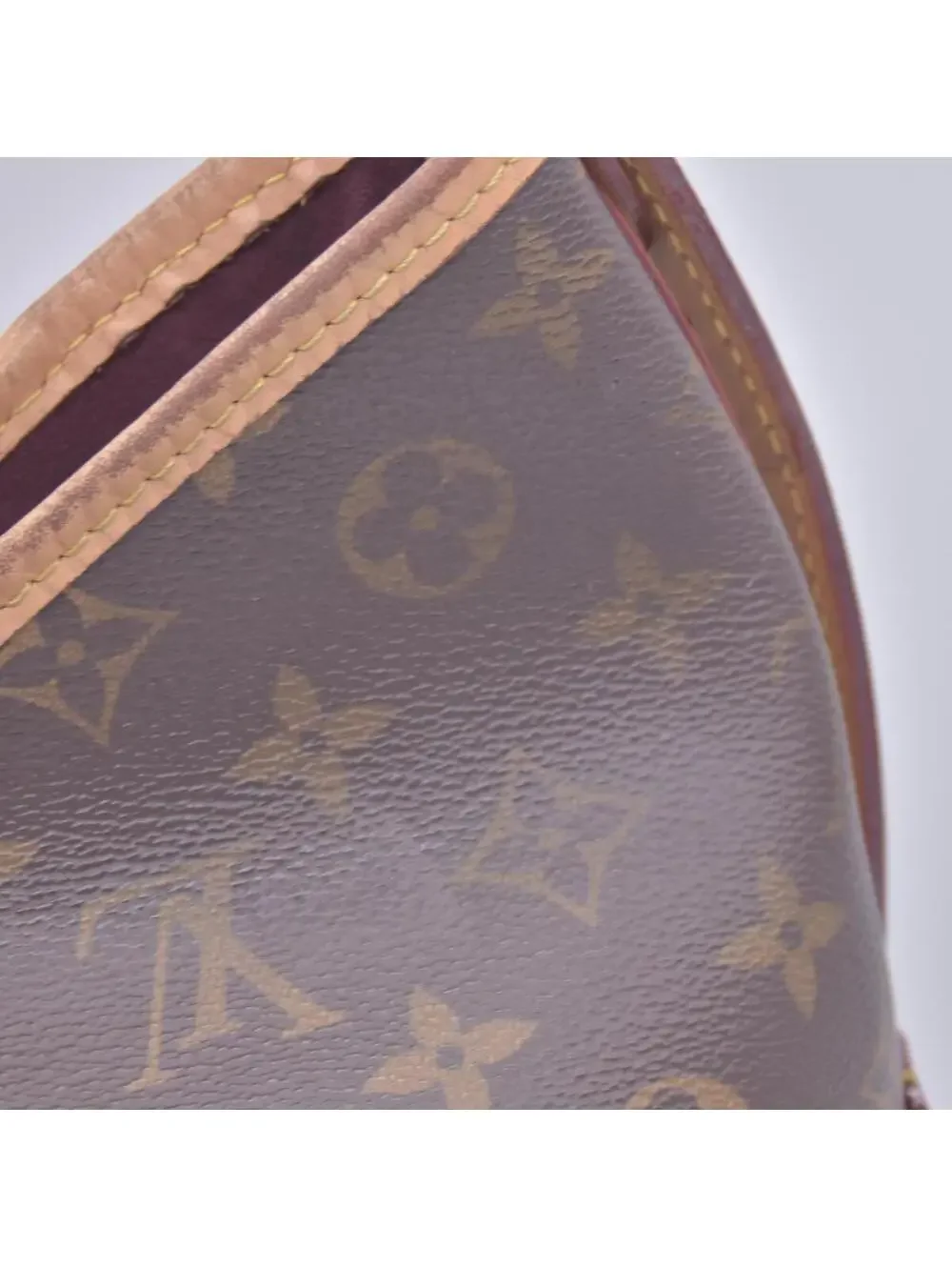 $2940 RFID Louis Vuitton Monogram Carryall PM